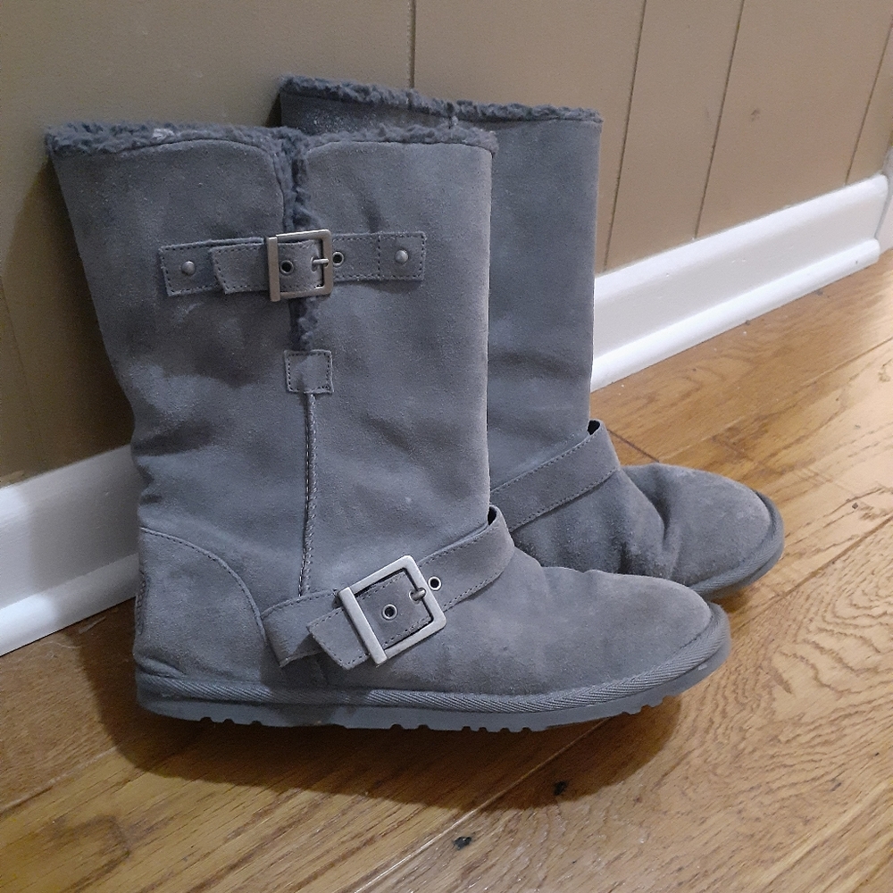 Skechers slip on Boots